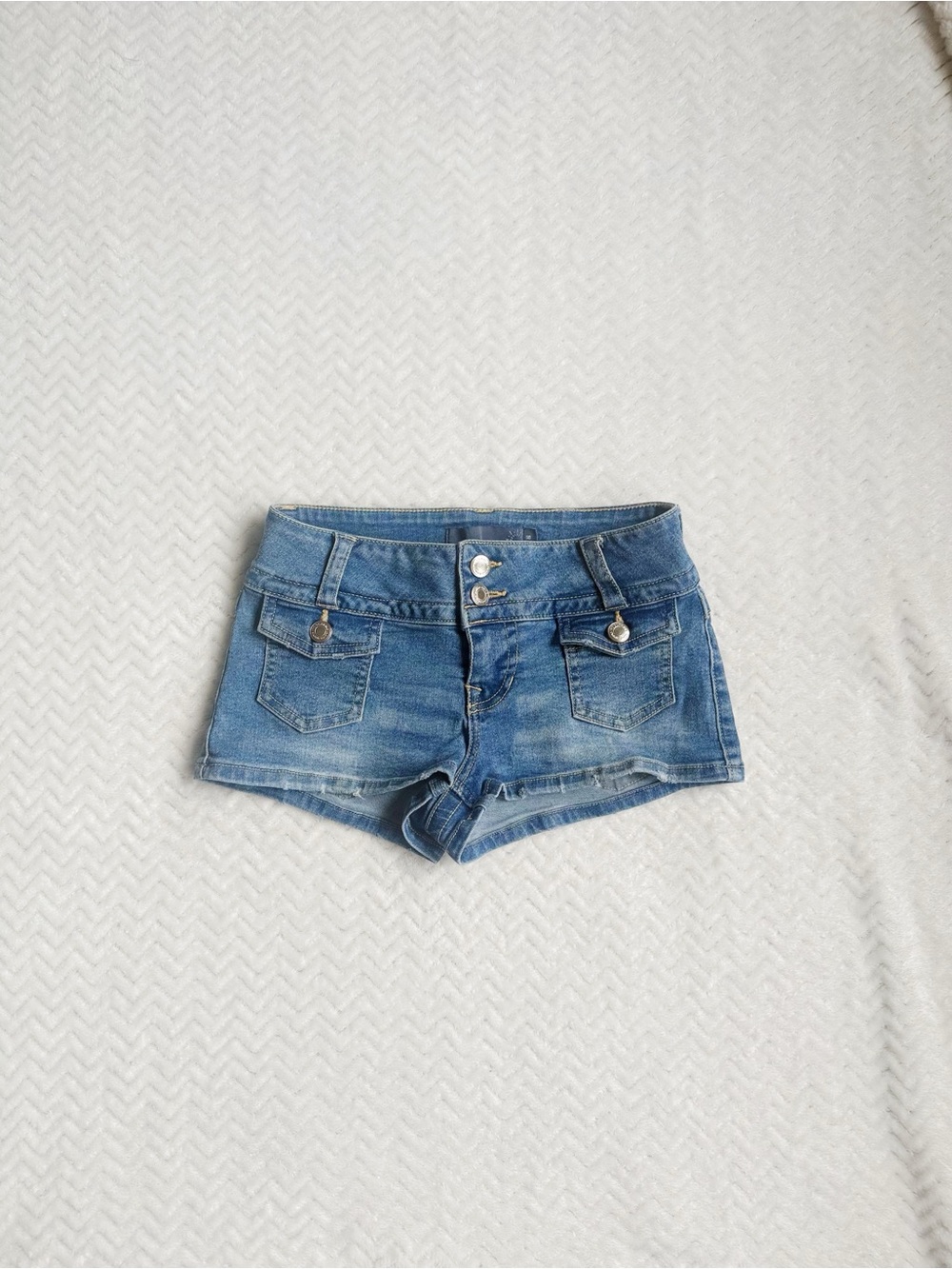 Y2K 2000s Low Rise Jean Shorts Size 00